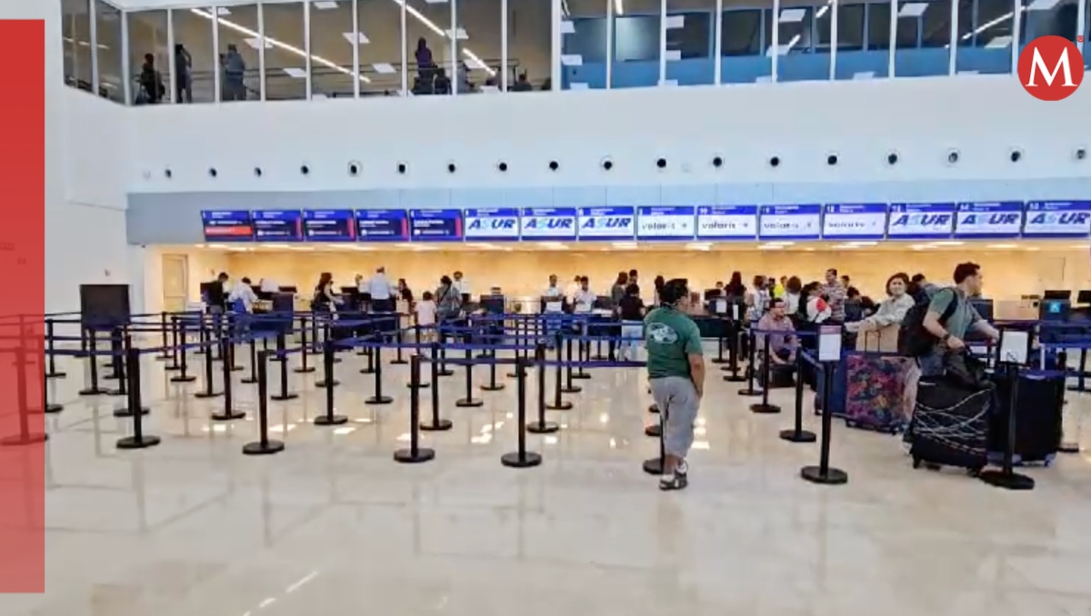 Muchos migrantes llegaron al Aeropuerto Internacional de Tapachula, en Chiapas. | Especial