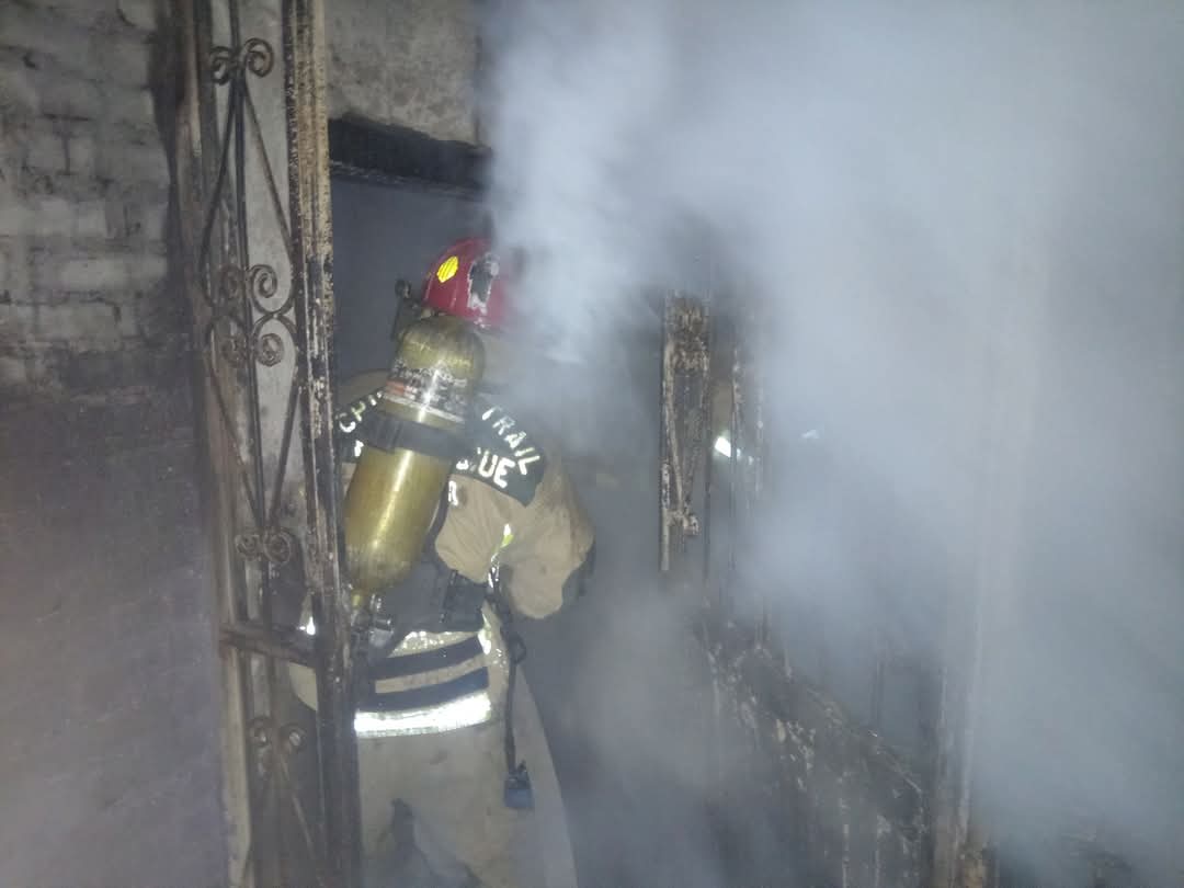 Tras el reporte, al lugar arribaron bomberos municipales y voluntarios.| Archivo