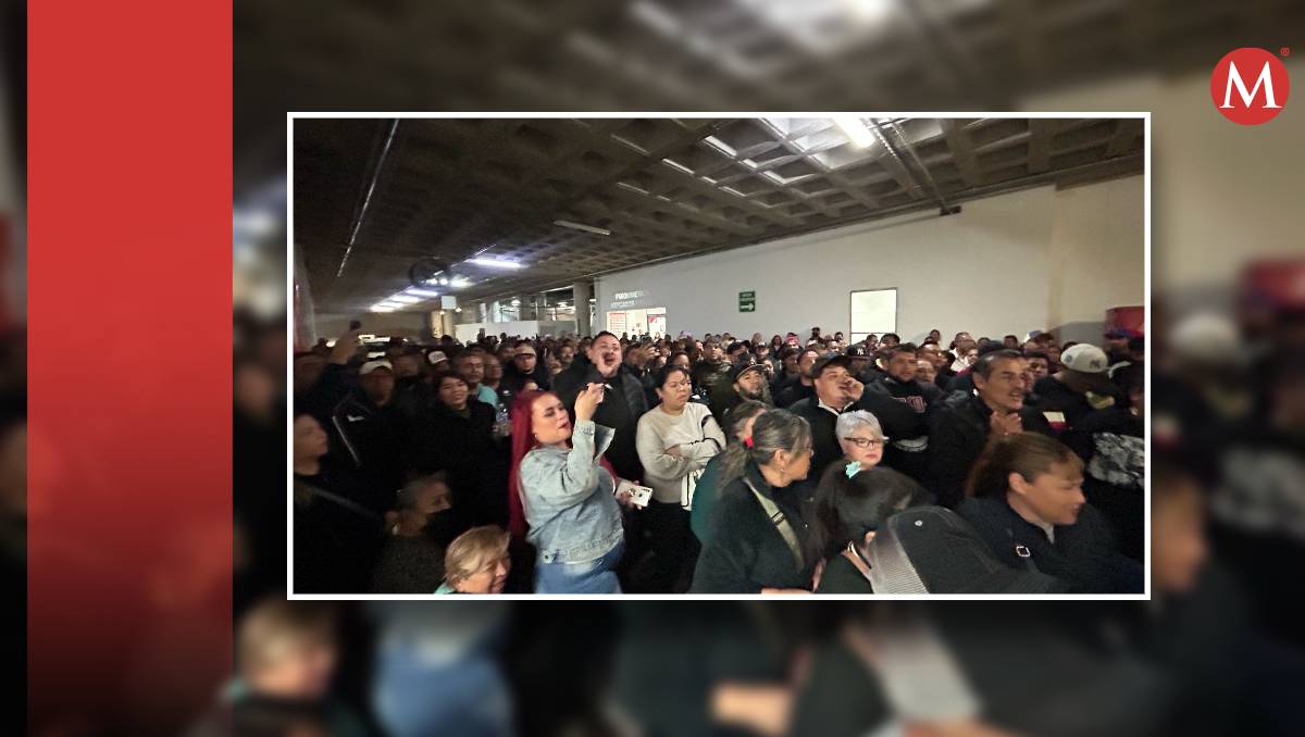 Manifestación a las afueras de Plazas y Mercados. l Especial