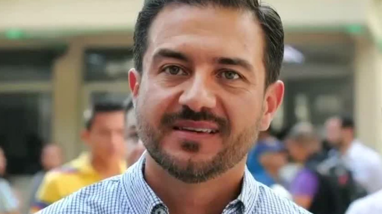 Militantes de Morena en Veracruz protestan contra la afiliación de Yunes Márquez