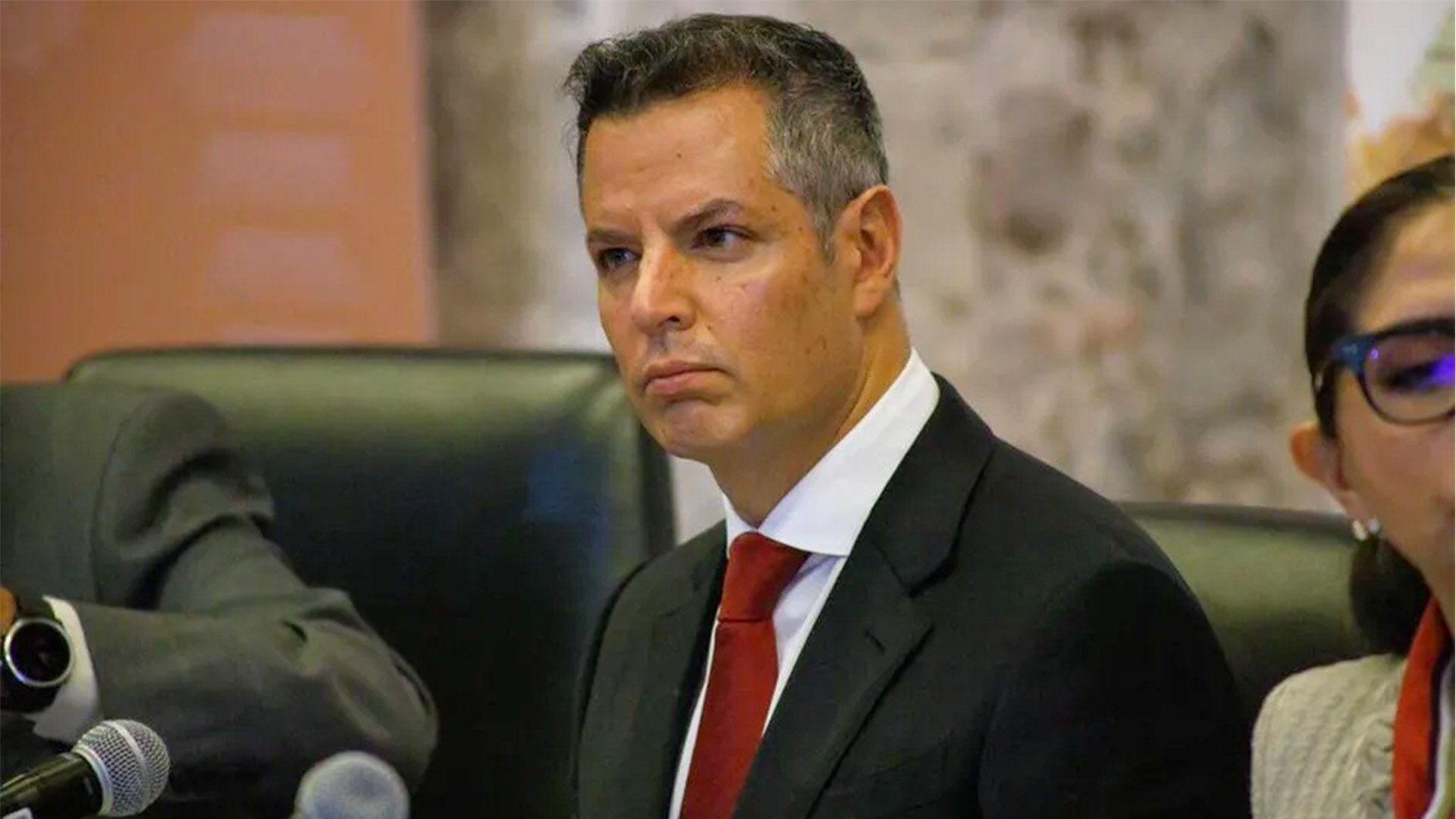 Murat reconoce buen trato de Morena y apoyo a Sheinbaum