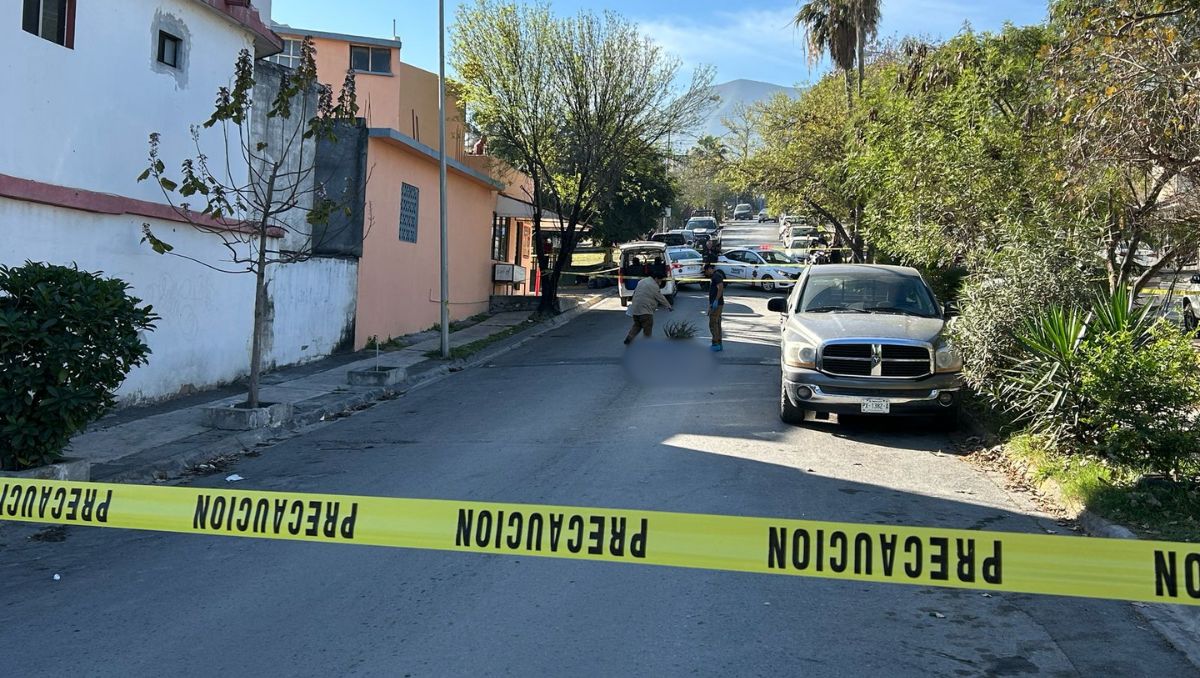 La zona fue acordonada por oficiales de tránsito de Guadalupe, mientras que Servicios Periciales recababa información | Pamela Villanueva