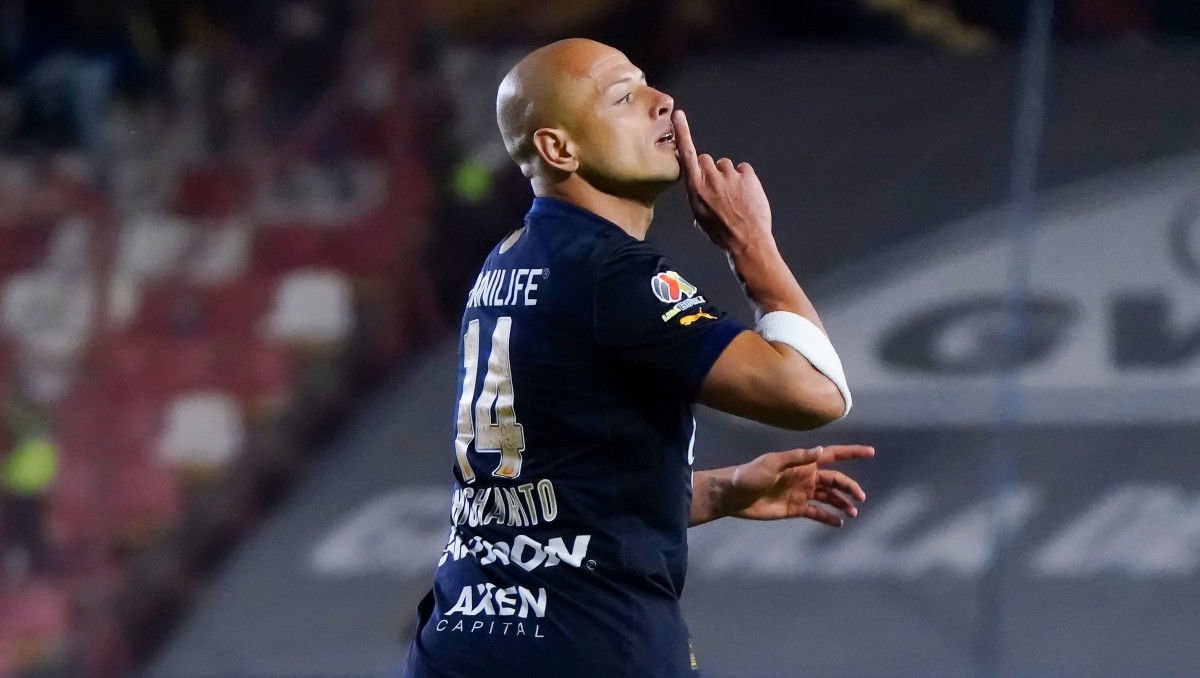 Chicharito hace su primer gol del Clausura 2025 y hace polémico gesto (Imago7)