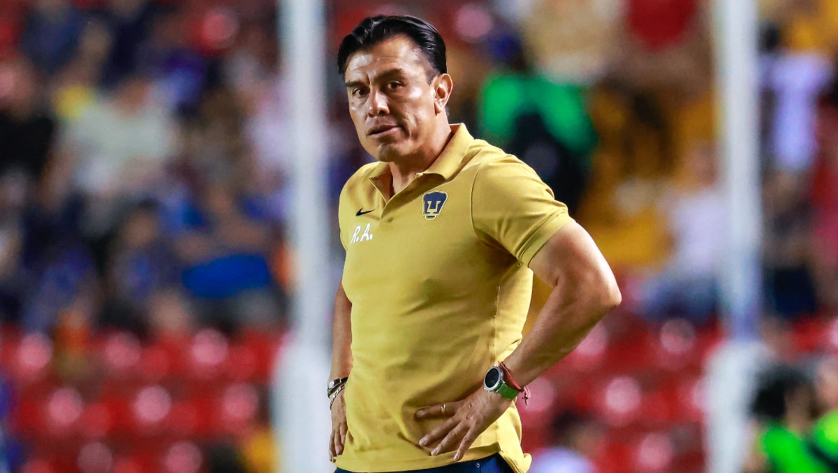 Raúl Alpízar toma su segundo interinato en Pumas tras salida de Gustavo Lema (Imago7)