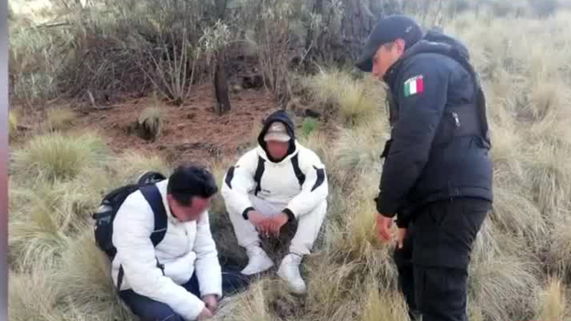Rescatan a dos jóvenes extraviados en el Nevado de Toluca, Edomex