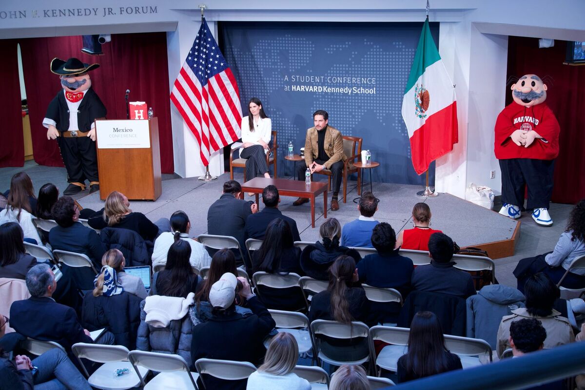 Víctor González Herrera lleva enfoque de 'Capitalismo Eco Social'