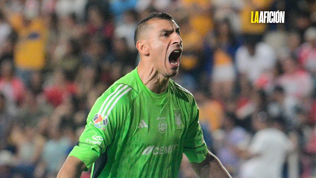 Nahuel Guzmán, expulsado al final del partido entre Tigres y Necaxa por polémico festejo (Imago7)