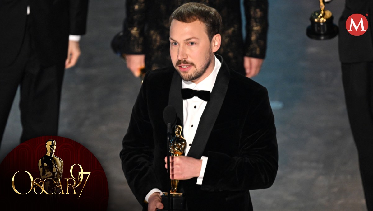 El director al recibir el Oscar | AFP