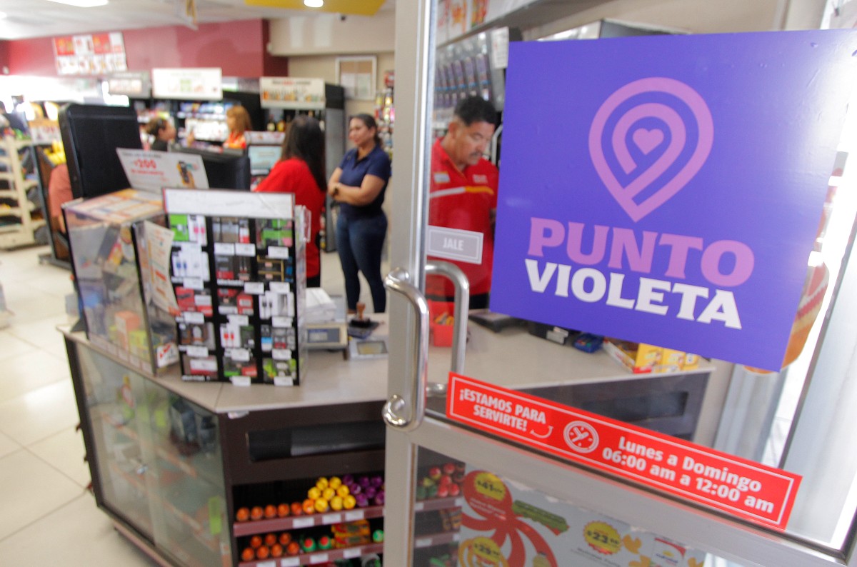 Arranca la estrategia 'Puntos Violeta' en 20 tiendas OXXO de Torreón. | Manuel Guadarrama