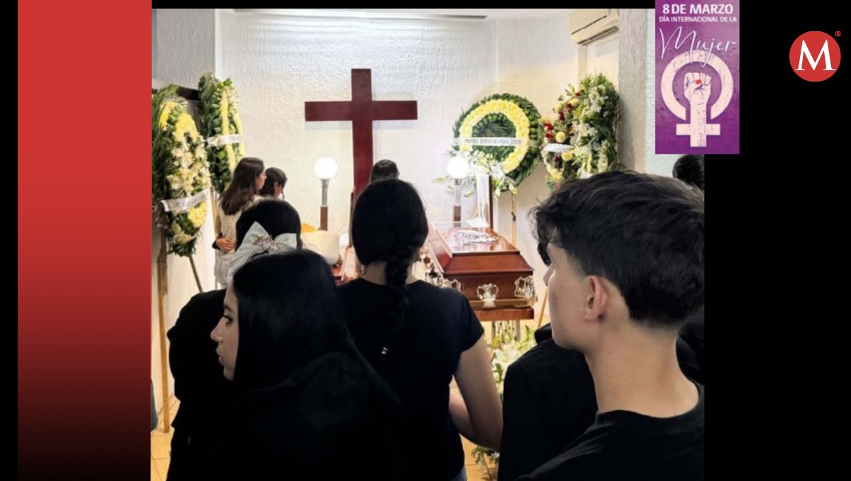 Familiares y amigos despidieron a Astrid y Fernando. (USI TOLEDO)