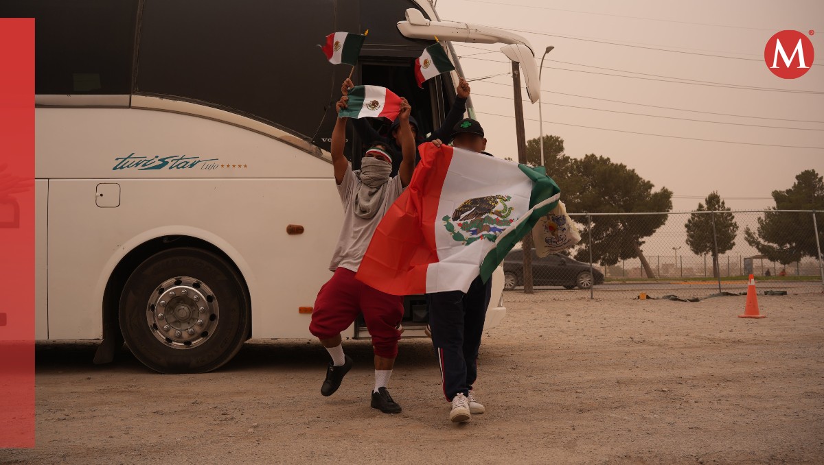 Mexicanos deportados desde EU. (Foto: @INAMI_mx)