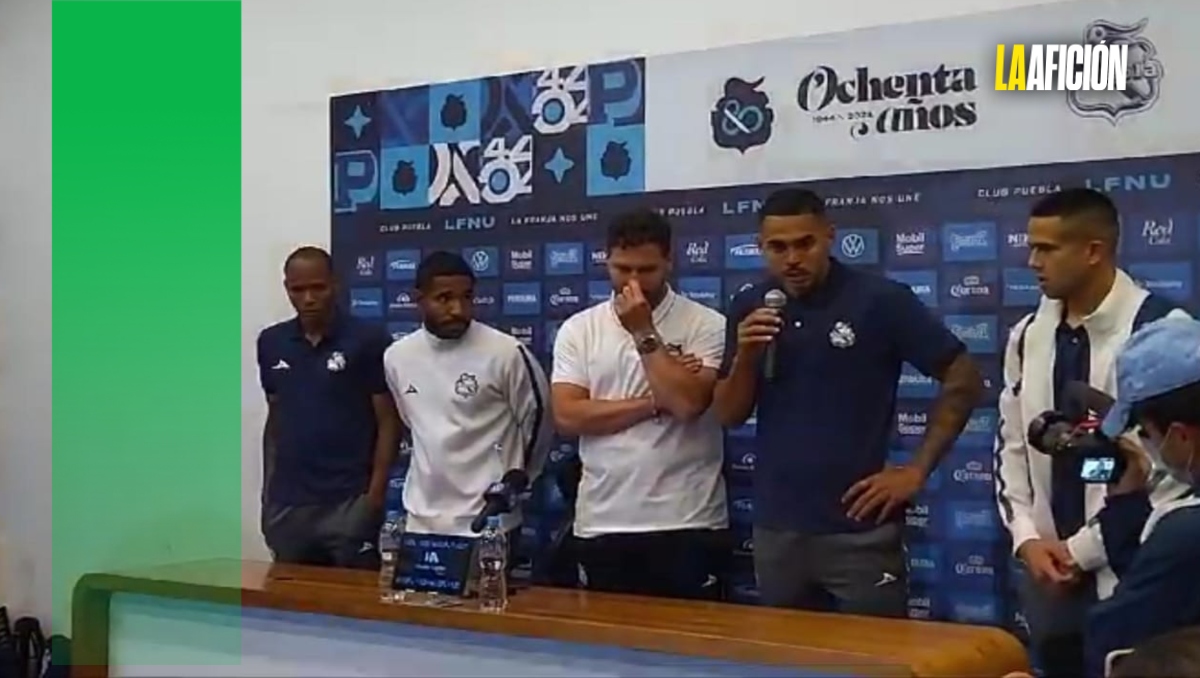 Jugadores del Club Puebla ofrecen disculpas a la afición por resultado | Jaime Zambrano