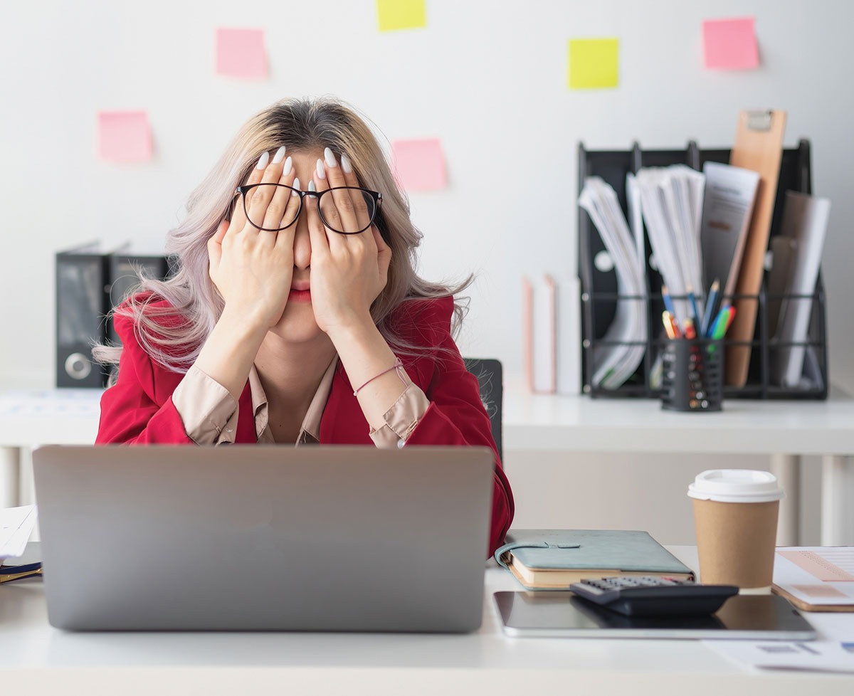 Las mujeres se enfrentan a diversos retos en el mundo laboral, lo que limita su crecimiento y liderazgo. | Archivo