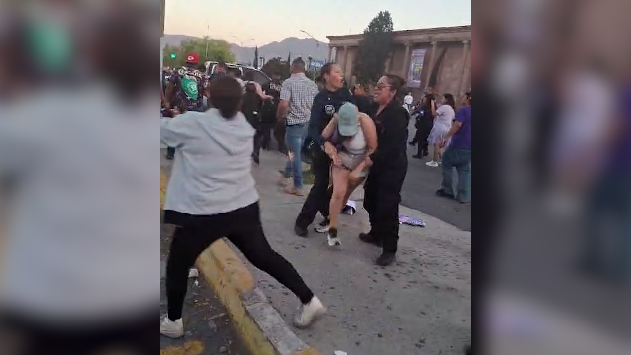 Colectivos denuncian abusos y detenciones arbitrarias en marcha del 8M en Saltillo