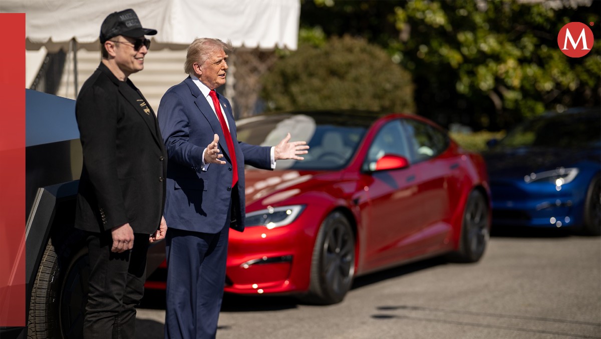 Donald Trump elige su nuevo modelo de Tesla junto a Musk en la Casa Blanca