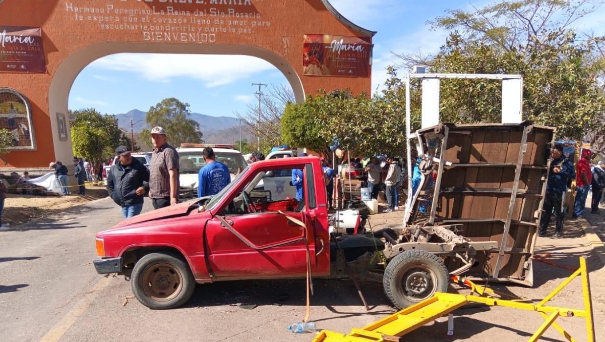 Camión sin frenos deja un hombre muerto y varios lesionados en Talpa (Cortesía)