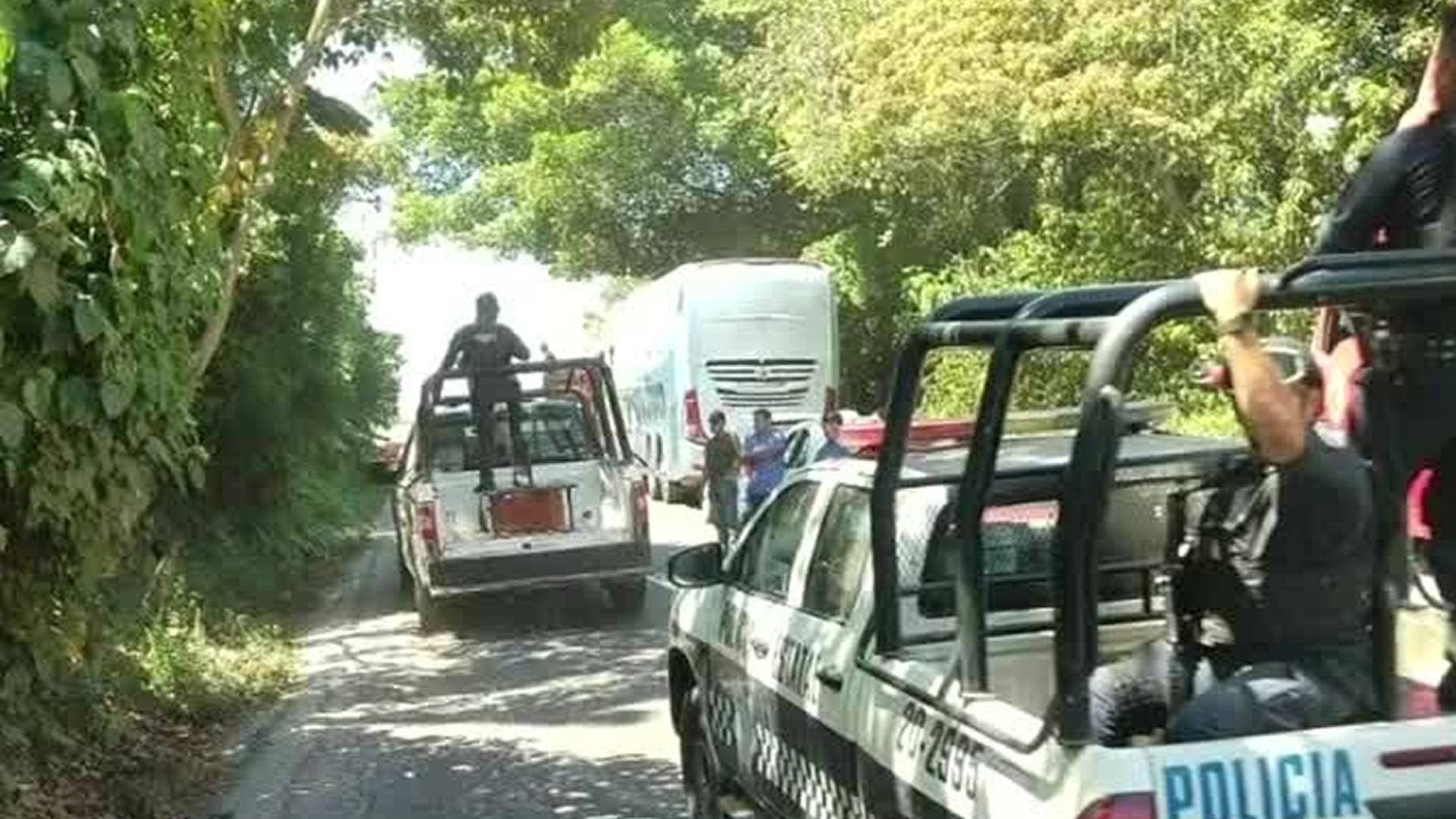 Sujeto agrede a mujer y acribilla a policía al ser detenido en Tlapacoyan, Veracruz