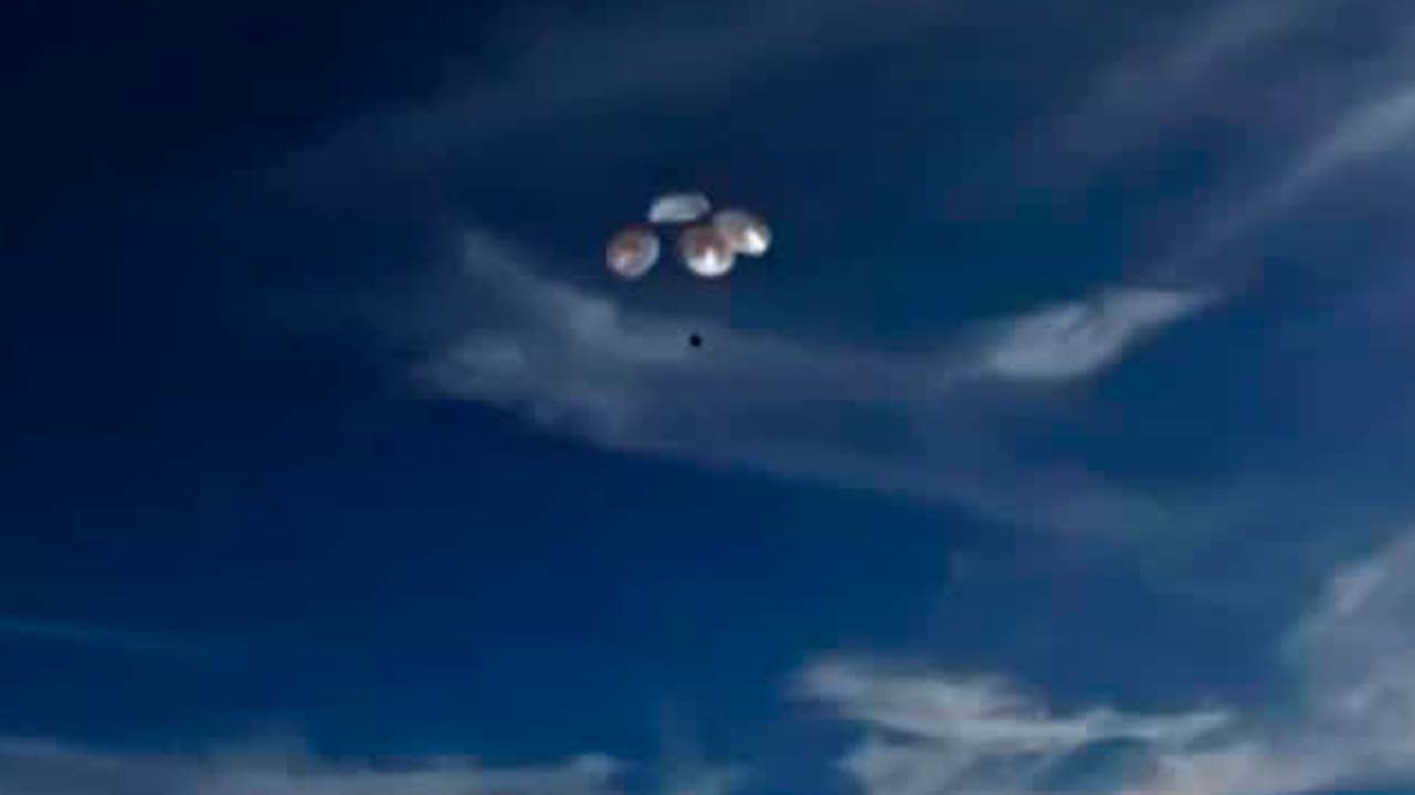 La Casa Blanca comparte imágenes del regreso de los astronautas a la Tierra