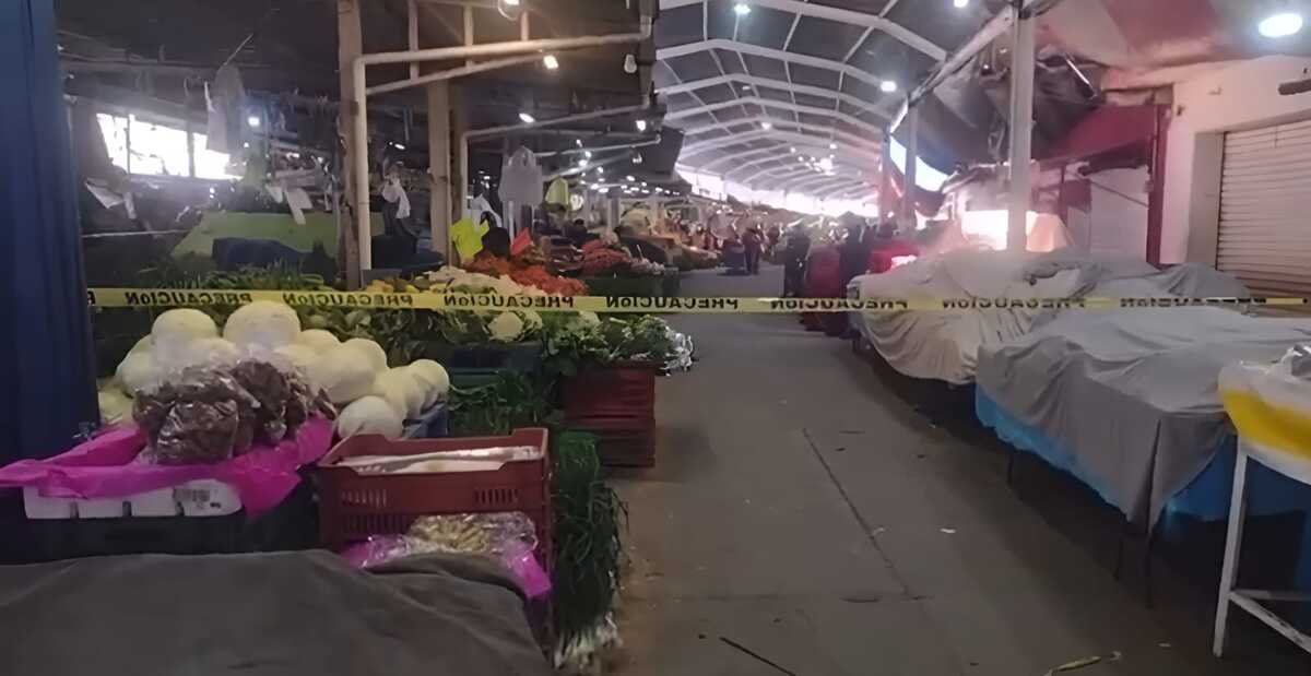 Elementos de la Policía Municipal y la SSP acordonaron el lugar. | Especial