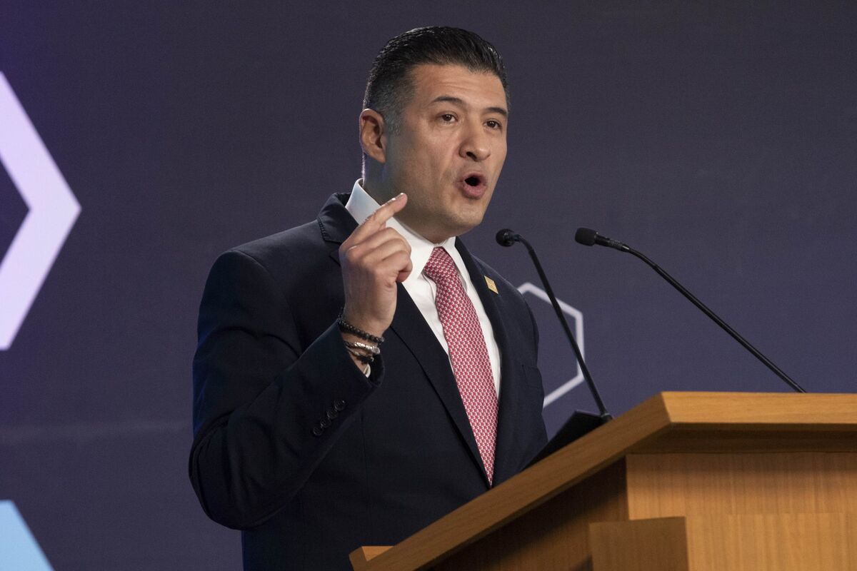 INAI no puede liquidar a empleados porque no tiene recursos etiquetados, aclara Alcalá