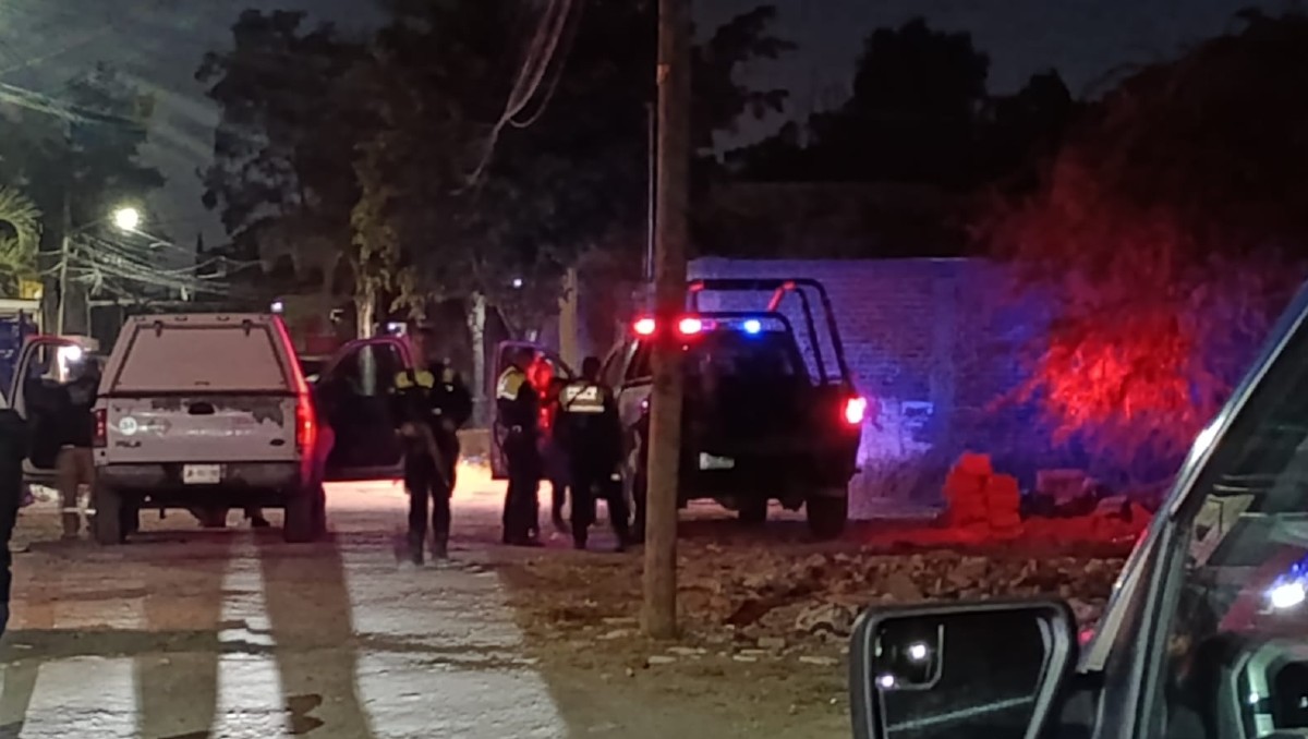 Autoridades acudieron a lugar de asesinato de un joven en Tonalá (Vicente Torres Alfaro)