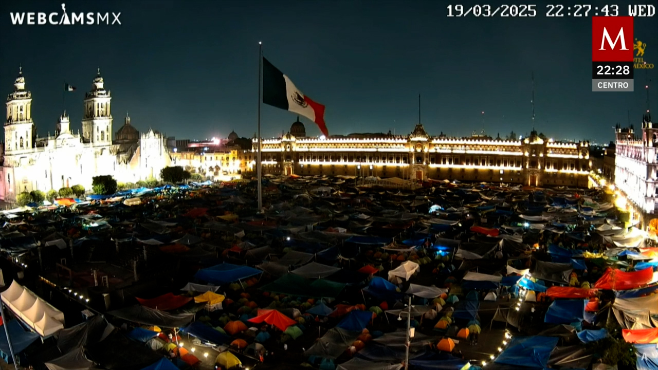 CNTE inicia paro nacional y plantón en el Zócalo exigiendo abrogación de ley del ISSSTE