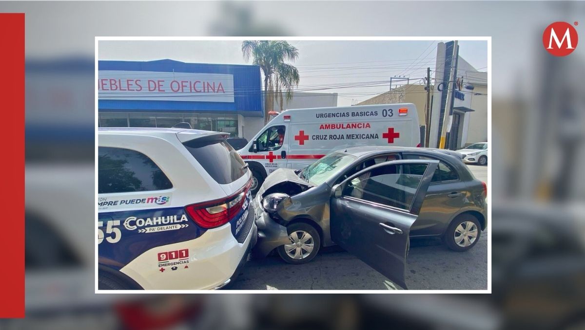El conductor del Nissan March fue sometido a una prueba de alcoholimetría para descartar que estuviera bajo los efectos del alcohol. | Especial