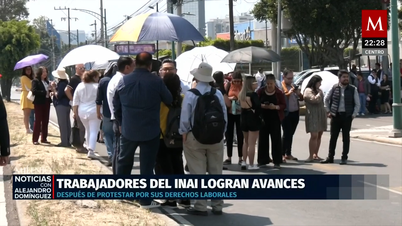 Trabajadores del INAI bloquean la avenida Insurgentes Sur exigiendo indemnización