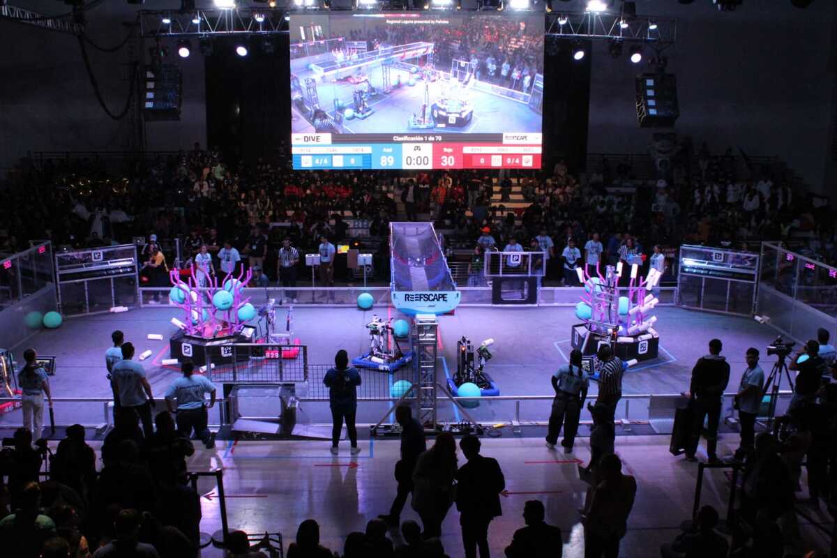 Se llevó a cabo la ceremonia de inauguración de la competencia de robótica FIRST Laguna Regional 2025. | Roberto Amaya