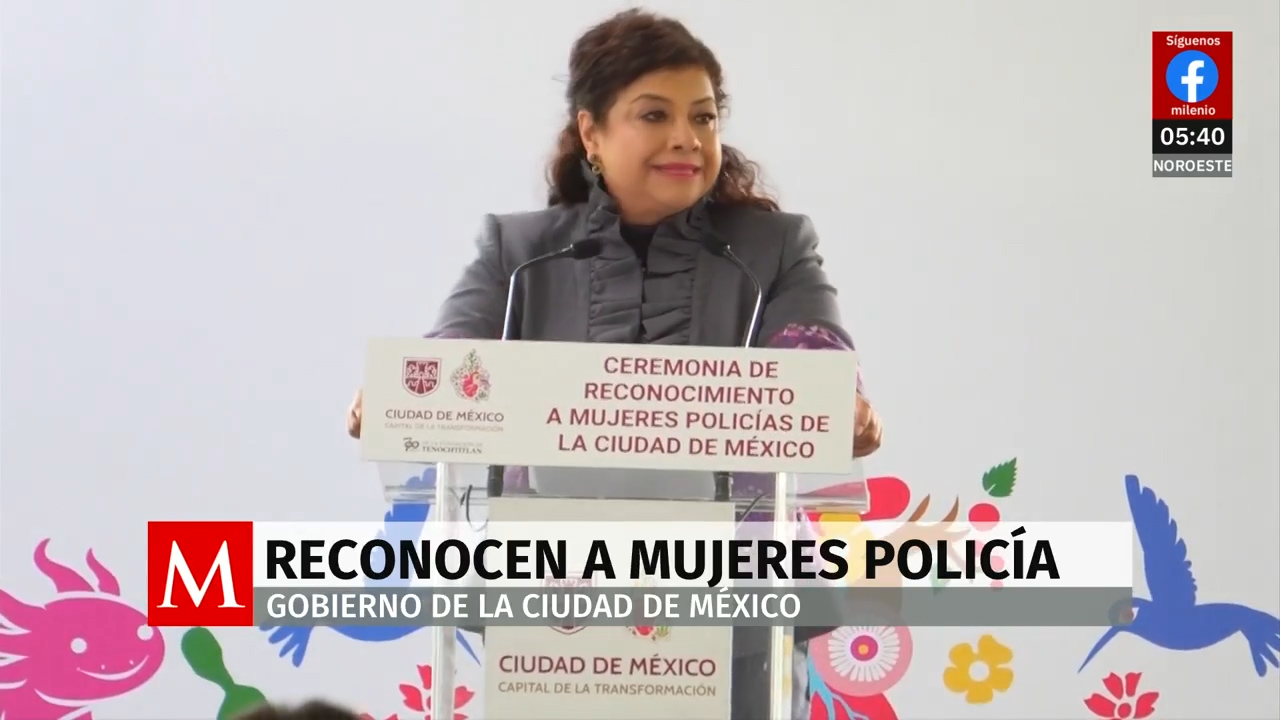 Clara Brugada distingue a mujeres policías de la capital