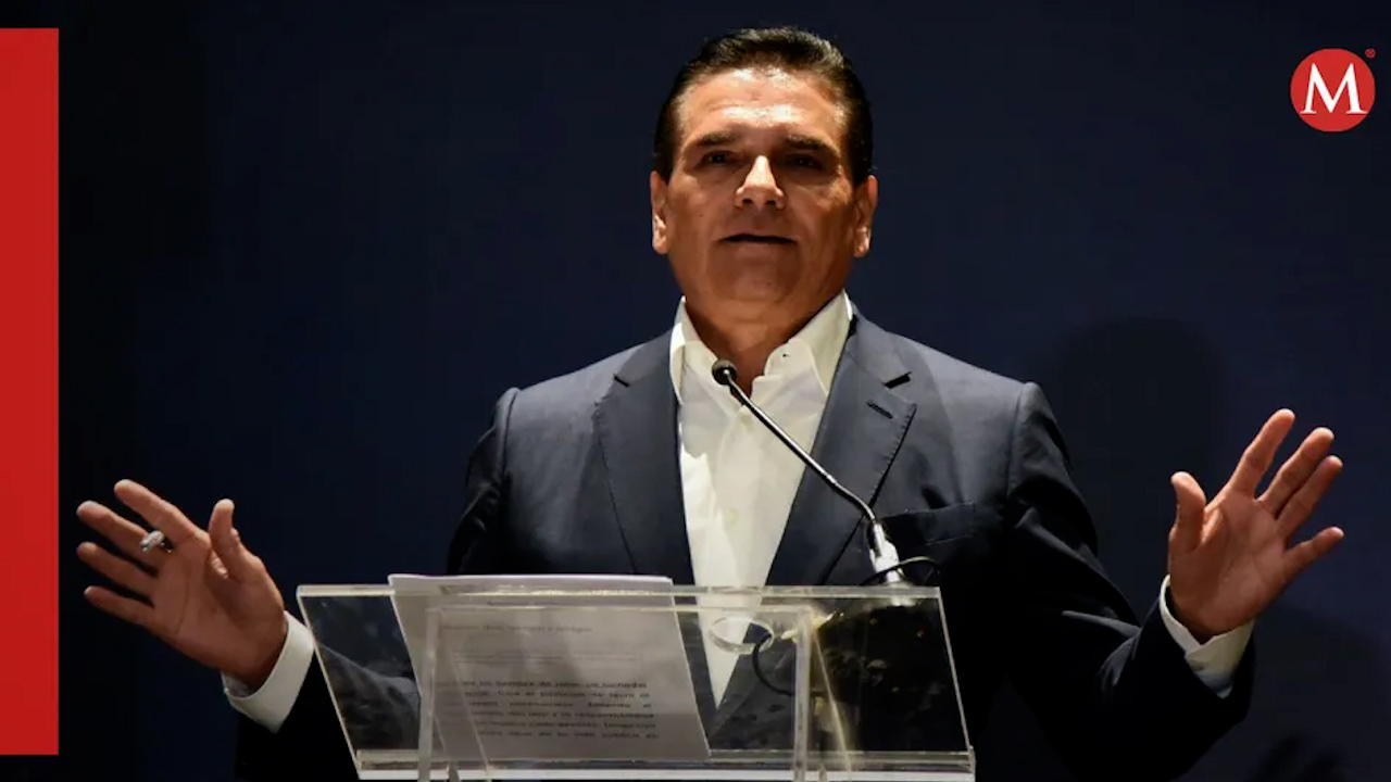 Interpol busca a Silvano Aureoles por posible peculado, revela gobierno de Michoacán