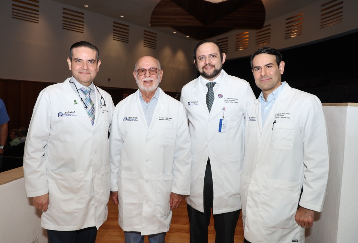 Dr. César Eliud Escareño Pérez, Dr. Alejandro Valdés Cepeda, Dr. Luis Arturo Ramírez Valdivia y Dr. Alejandro Valdés Canales.