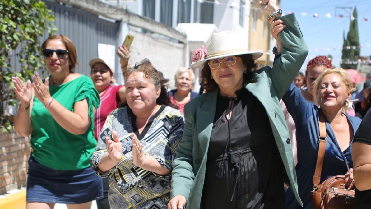 Azucena Cisneros llama a ciudadanos a no cometer infracciones al Bando Municipal de Ecatepec. Foto: (Especial)
