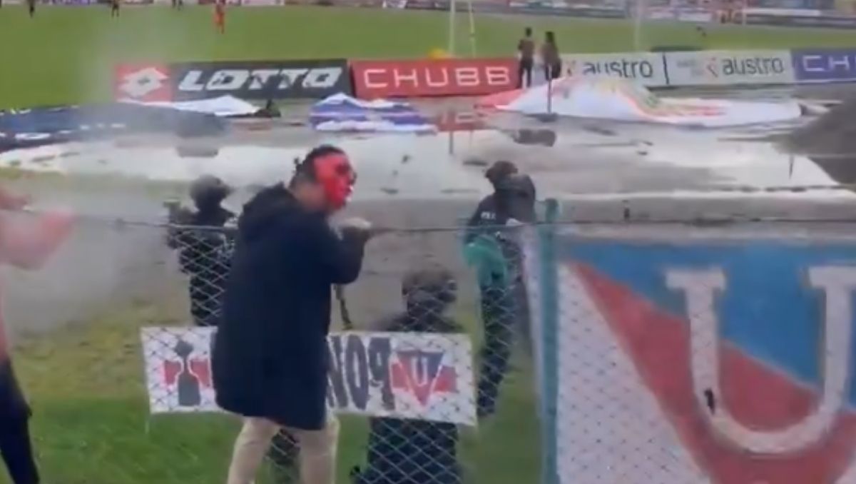 Hincha de Liga de Quito pierde un ojo por disparos de balas de goma (Redes)