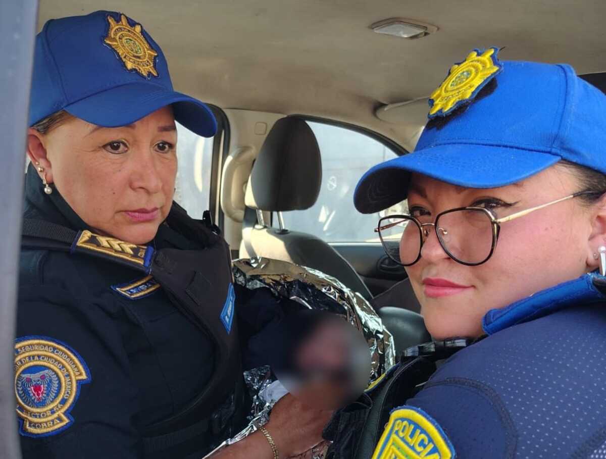 La mujer y su hijo fueron trasladados a un hospital tras el nacimiento del bebé