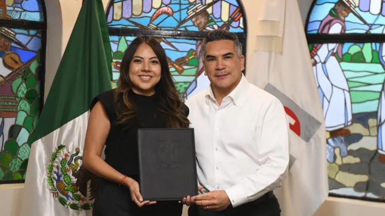 Tras comentario contra hermana de Blanco,  'Alito' destituye a Cavazos como secretario en el PRI