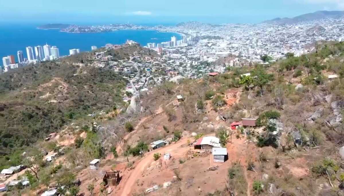 Las autoridades federales recorrieron la colonia Ampliación Bosques de la Cañada.