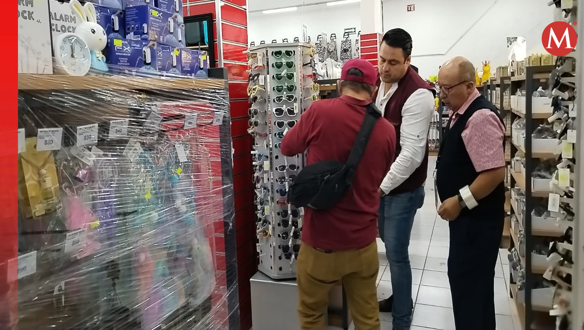 Clausuran tienda china en Puebla por mercancía de dudosa procedencia | Angélica Tenahua