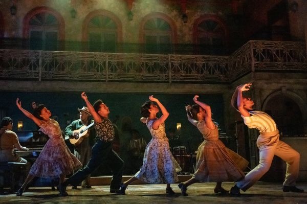 La danza también es una parte importante de este espectáculo de profundas raíces cubanas.