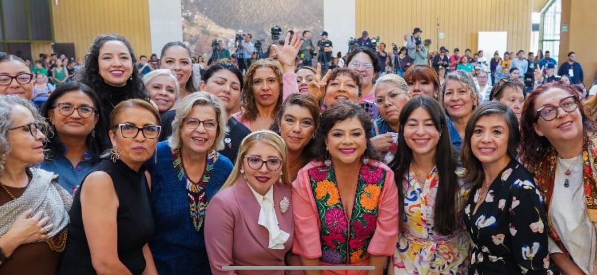 La mandataria señaló que se diseñarán créditos y productos financieros. (Foto: especial)