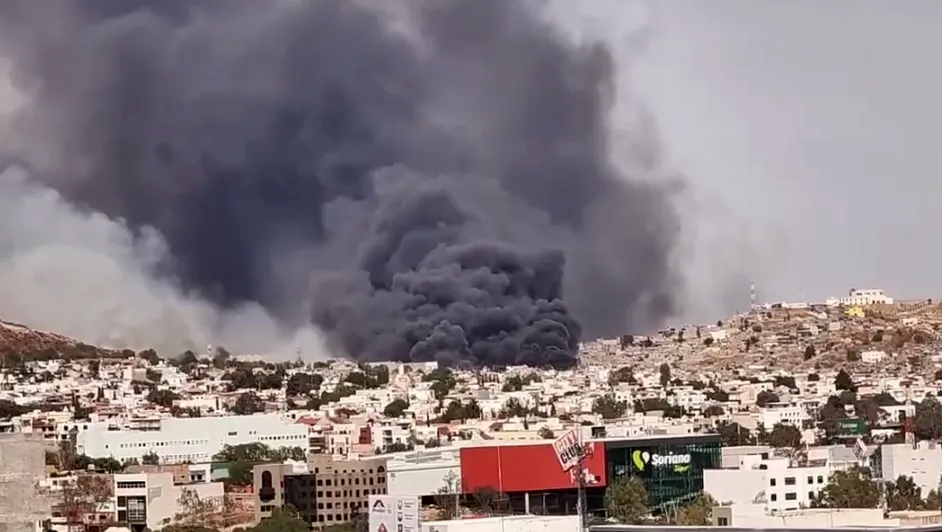 Incendio en Zacatecas: por jugar con "palomitas", menores incendian inmediaciones de la SSP