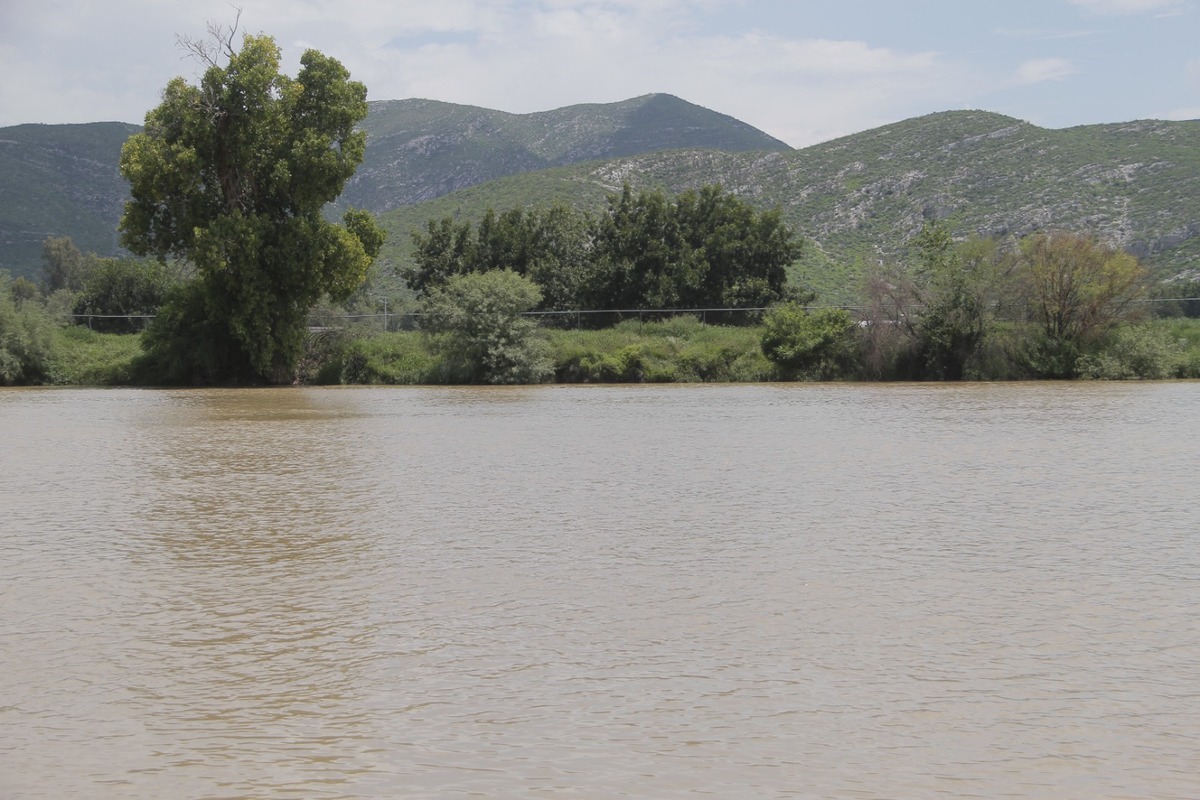 Voluntarios se suman a las labores de prevención y vigilancia en los parajes del río NazaS. (Especial)