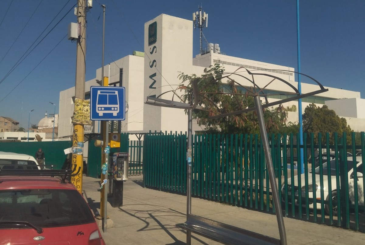 Una niña se encuentra hospitalizada luego de haber ingerido cloro. (Milenio Policía)