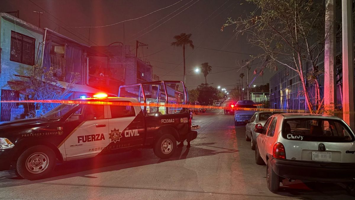 La zona fue acordonada por policías municipales. Ángel Mercado