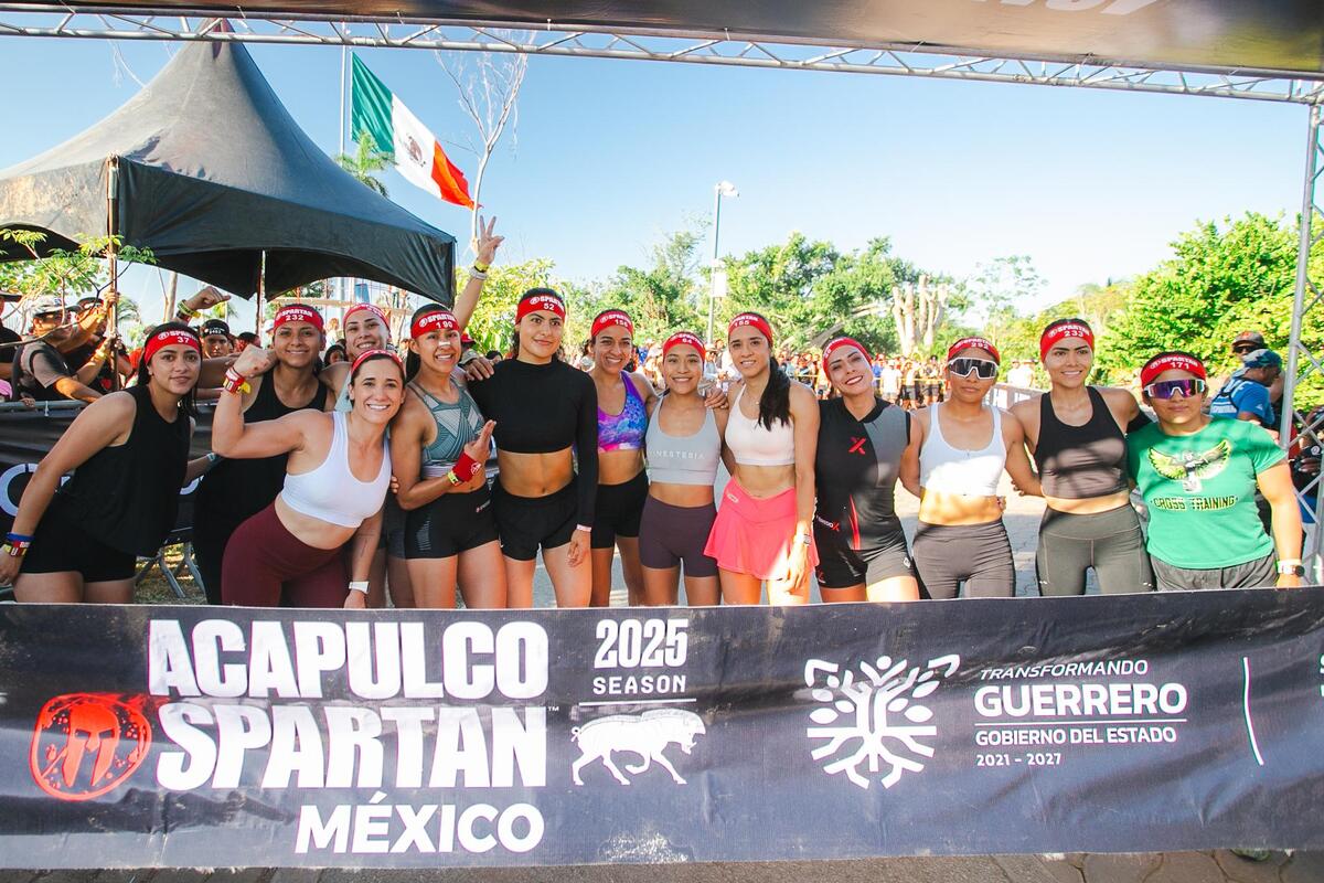 Se llevó a cabo en la zona Dorada de Acapulco, entre el Parque Papagayo y la playa con mismo nombre.