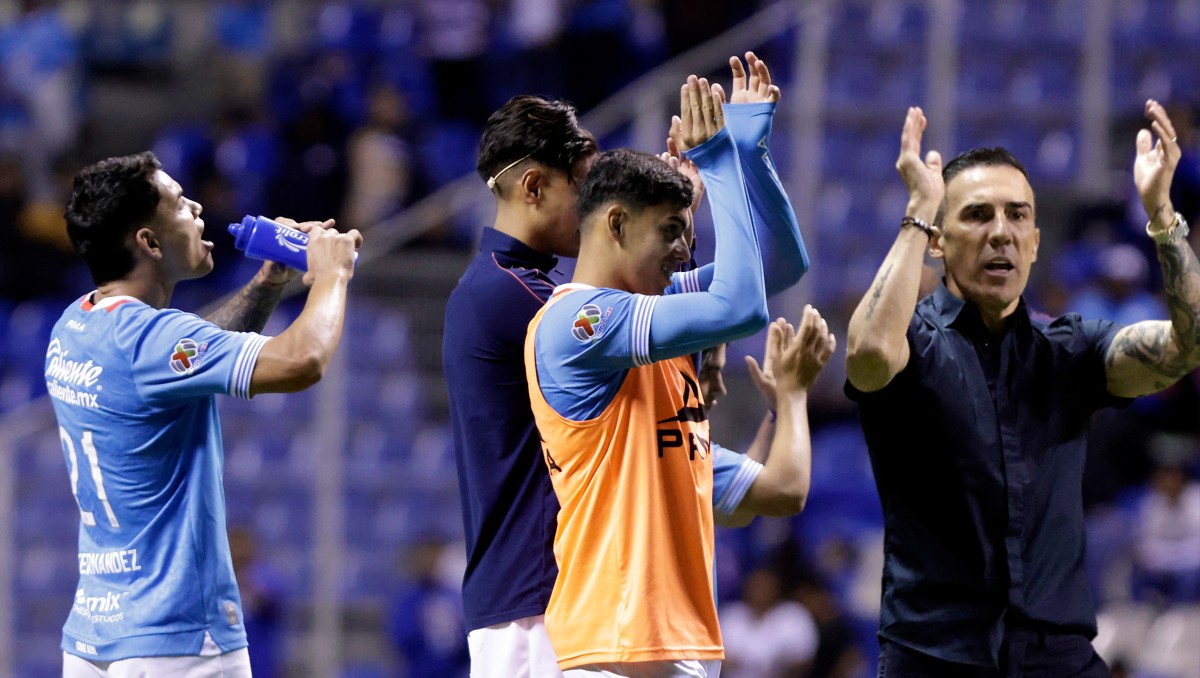 Vicente Sánchez celebra que Cruz Azul clasifique a Concachampions 2026 (Imago7)