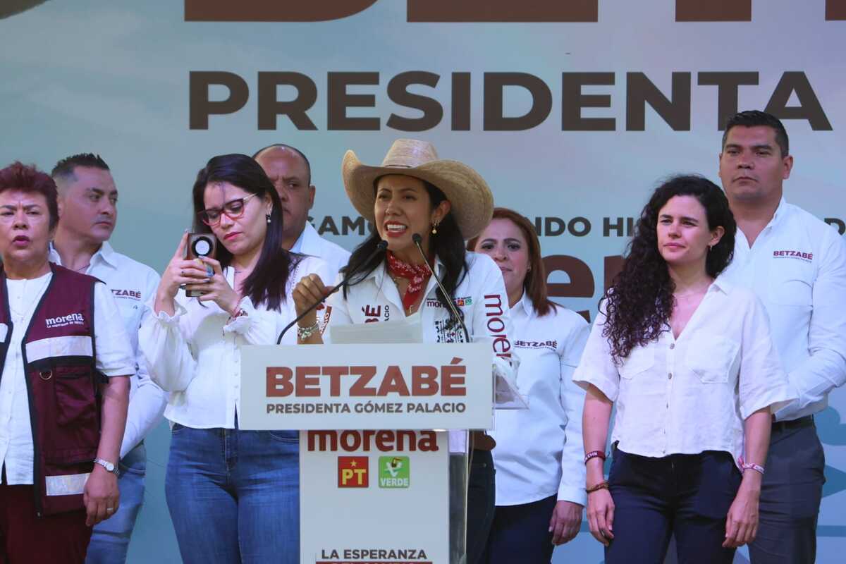 La candidata a la alcaldía por 'Sigamos Haciendo Historia' tuvo el respaldo de la dirigencia nacional de Morena.| Verónica Rivera