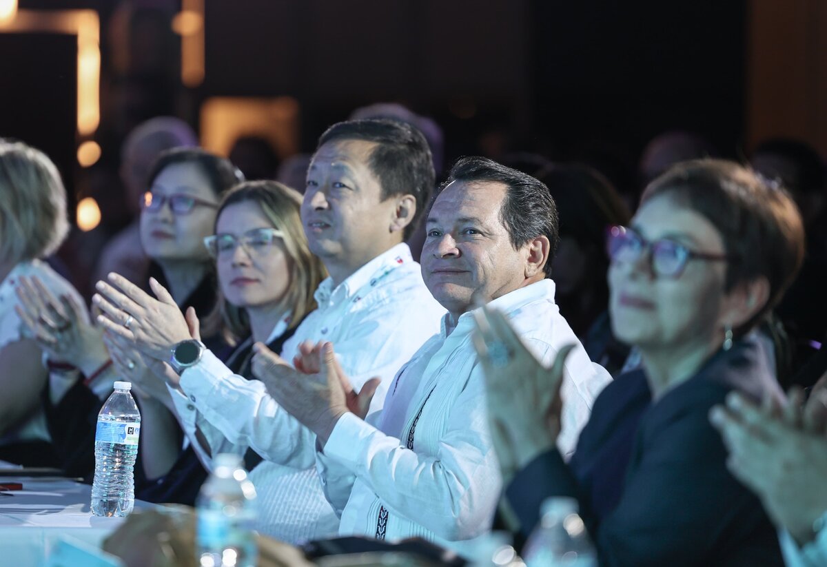 El gobernador agradeció el apoyo que ha recibido en Yucatán por parte de Sheinbaum. | X