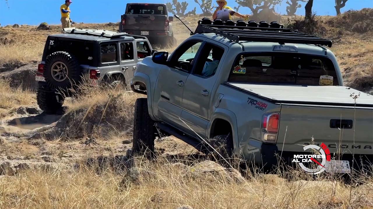 Mercedes Benz 190 SL, prueba de manejo de la RAM 1200 y más | Motores al Día