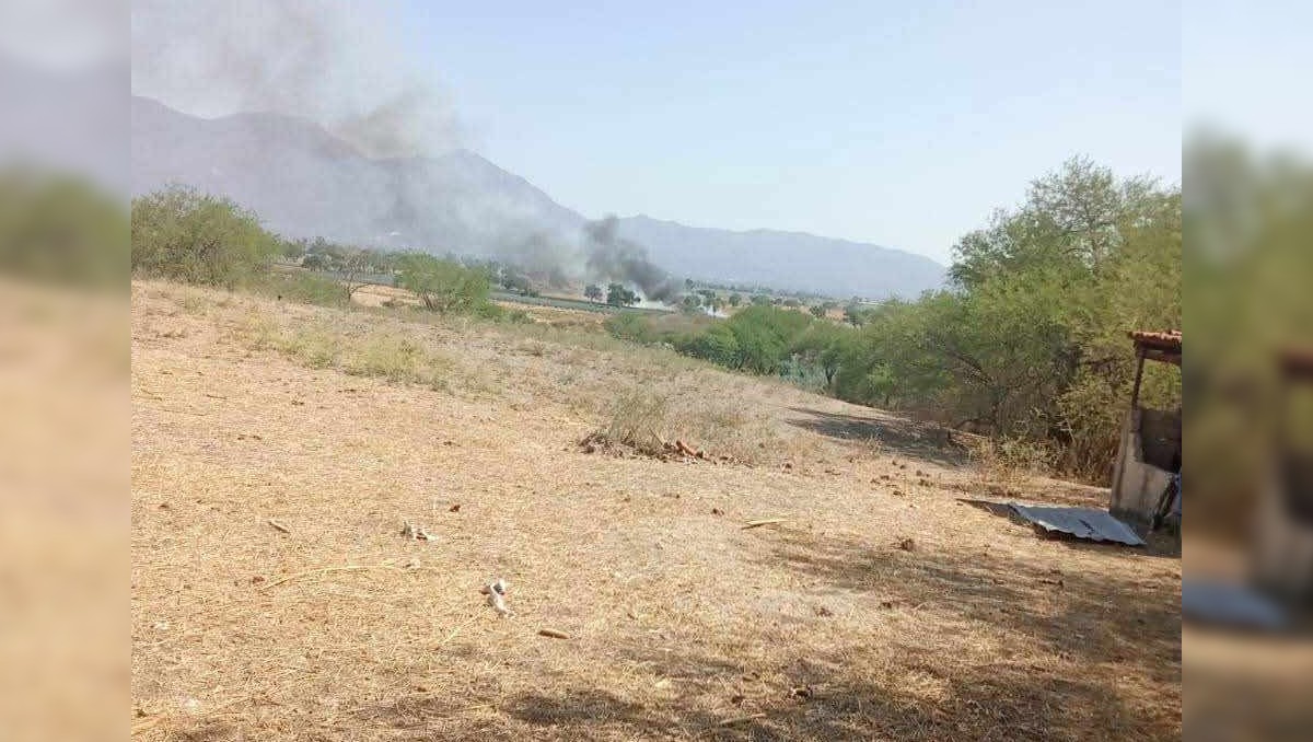 Avioneta se desploma en Ameca, Jalisco (Especial)